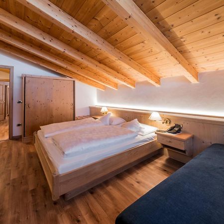 Hotel Armin Selva di Val Gardena Bagian luar foto
