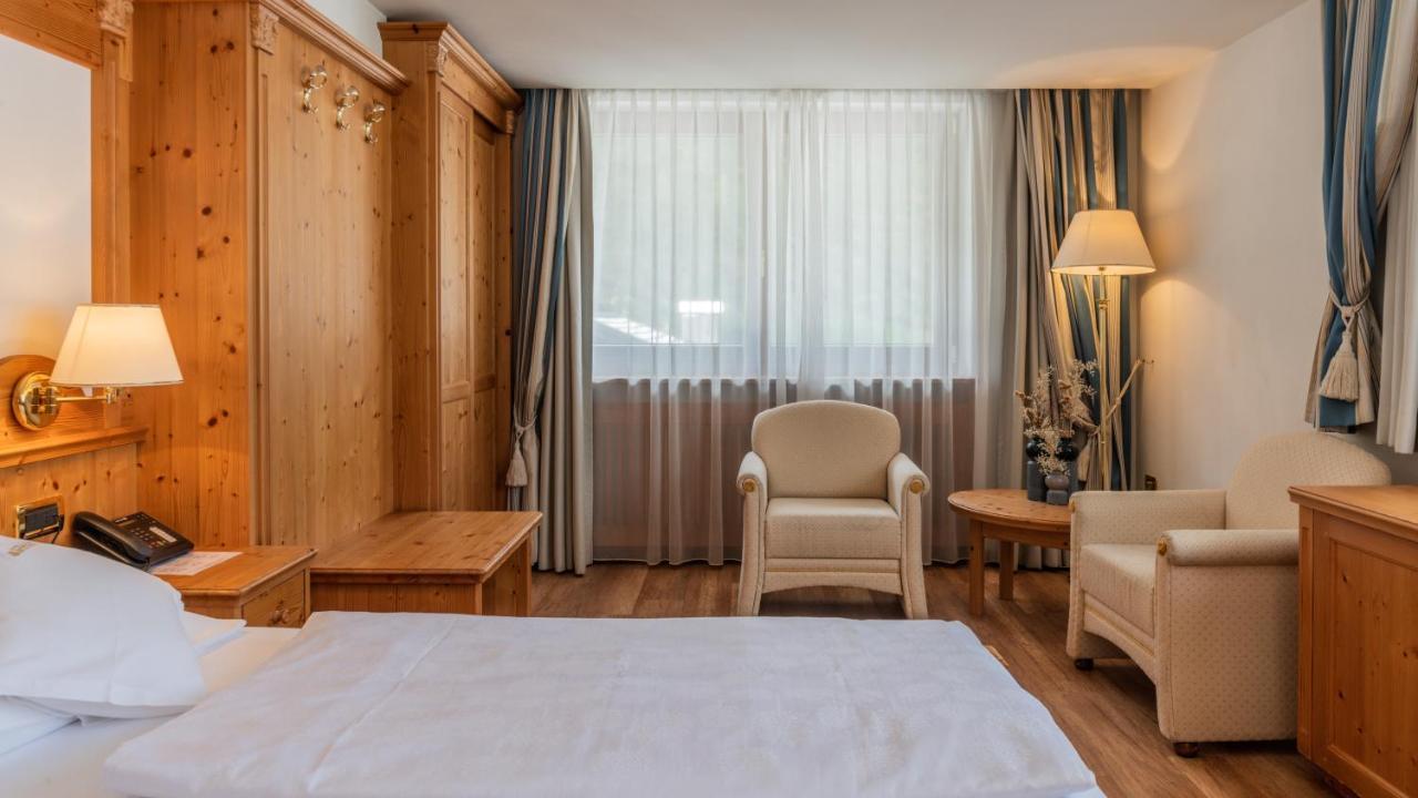 Hotel Armin Selva di Val Gardena Bagian luar foto